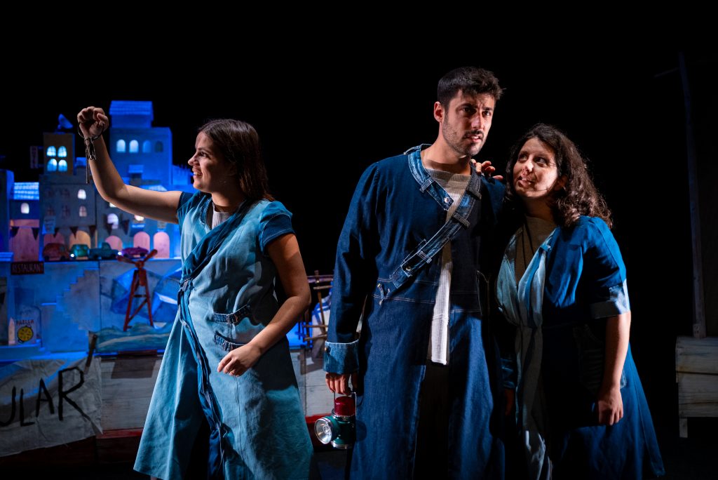 Cinc Cèntims Teatre - Espectacles sobre les tradicions, cultura popular i la mitologia catalana a un públic familiar.