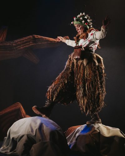 Cinc Cèntims Teatre - Espectacles sobre les tradicions, cultura popular i la mitologia catalana a un públic familiar.