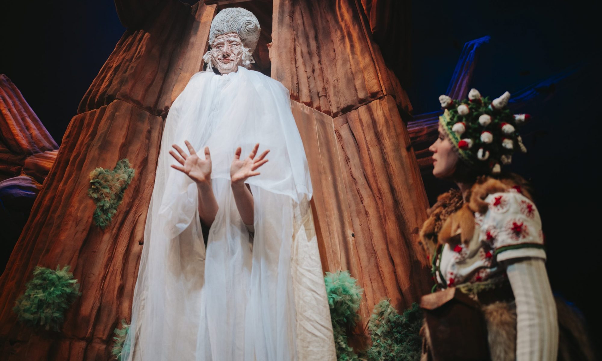 Cinc Cèntims Teatre - Espectacles sobre les tradicions, cultura popular i la mitologia catalana a un públic familiar.