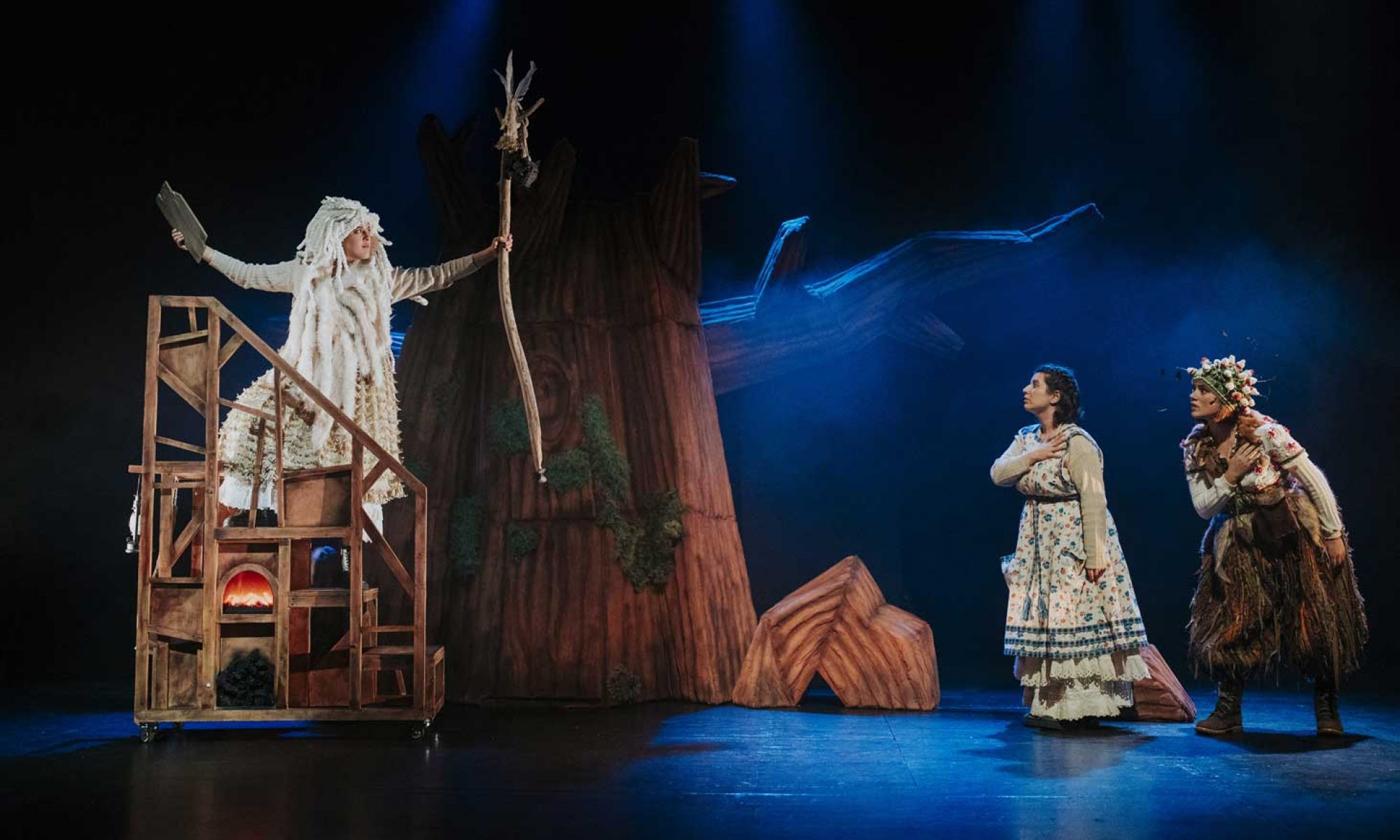 Cinc Cèntims Teatre - Espectacles sobre les tradicions, cultura popular i la mitologia catalana a un públic familiar.