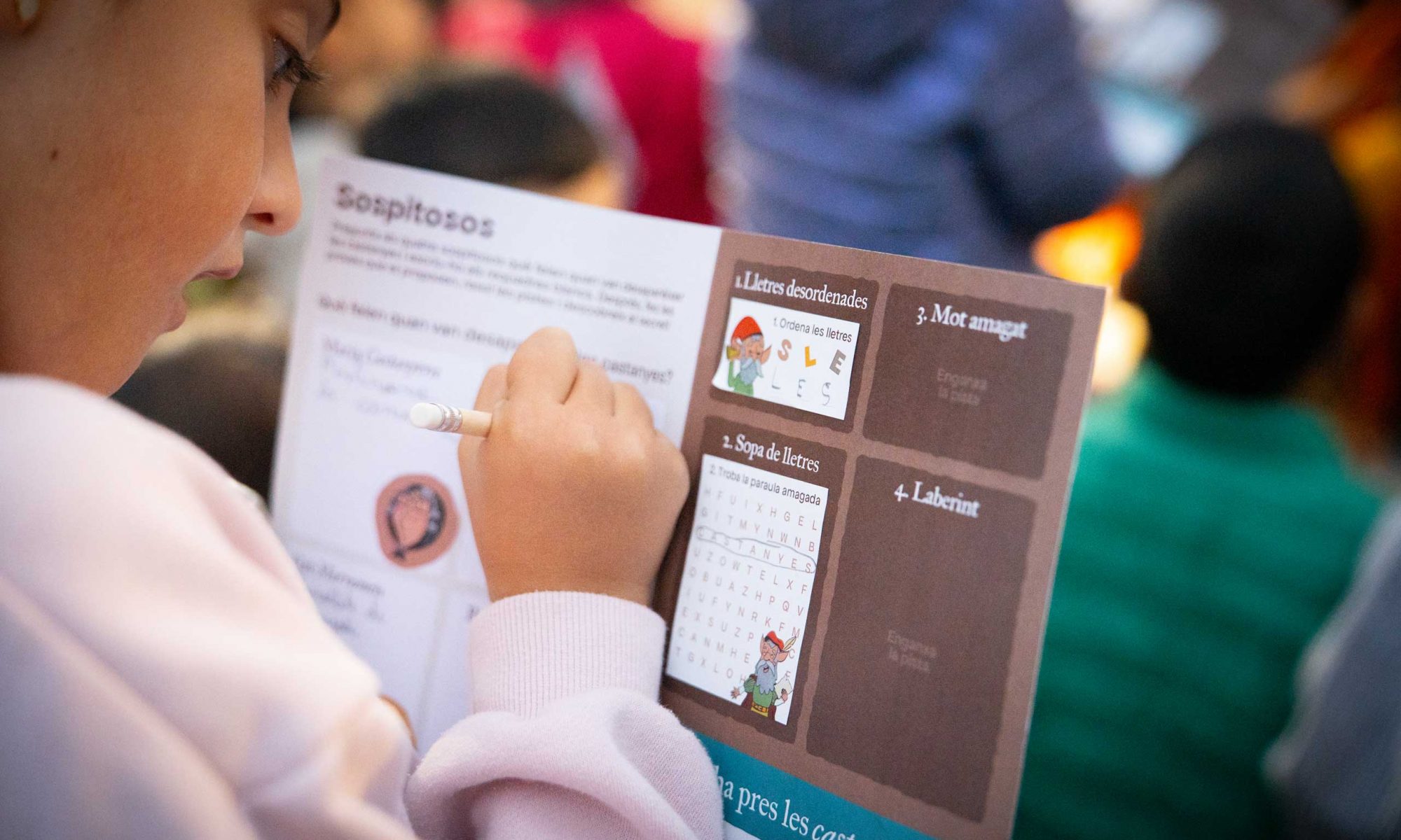 Cinc Cèntims Teatre - Espectacles sobre les tradicions, cultura popular i la mitologia catalana a un públic familiar.