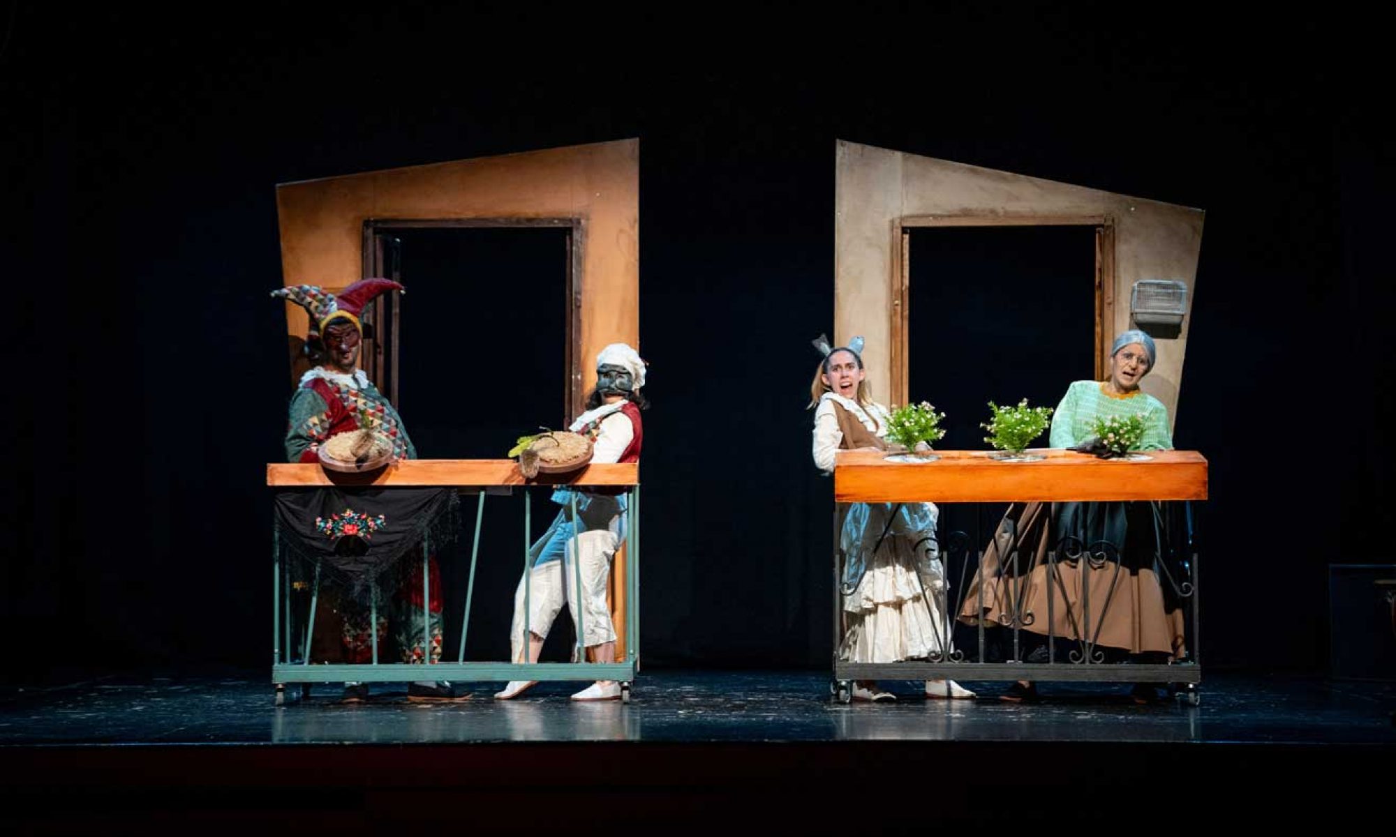 Cinc Cèntims Teatre - Espectacles sobre les tradicions, cultura popular i la mitologia catalana a un públic familiar.