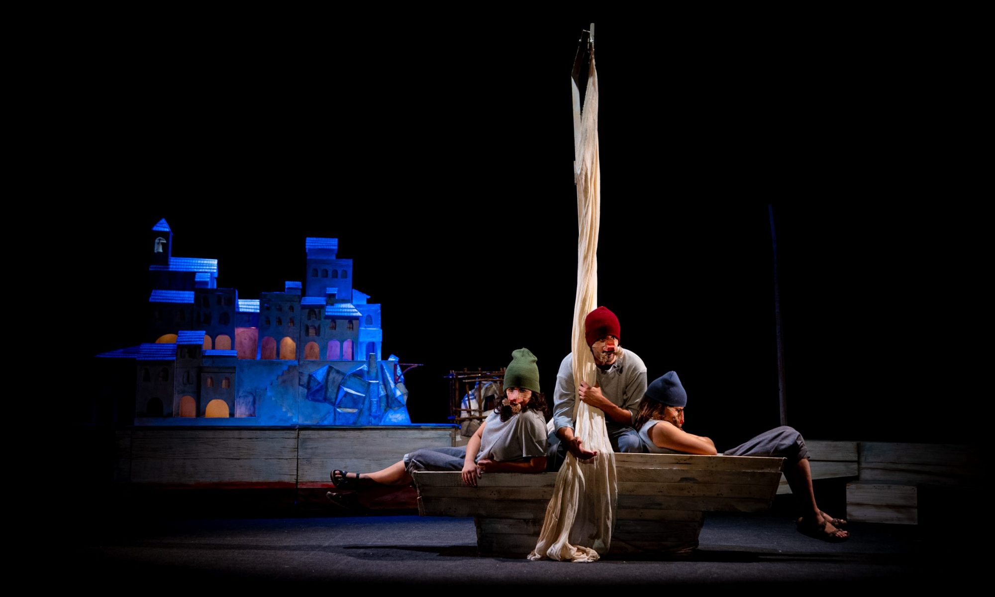 Cinc Cèntims Teatre - Espectacles sobre les tradicions, cultura popular i la mitologia catalana a un públic familiar.