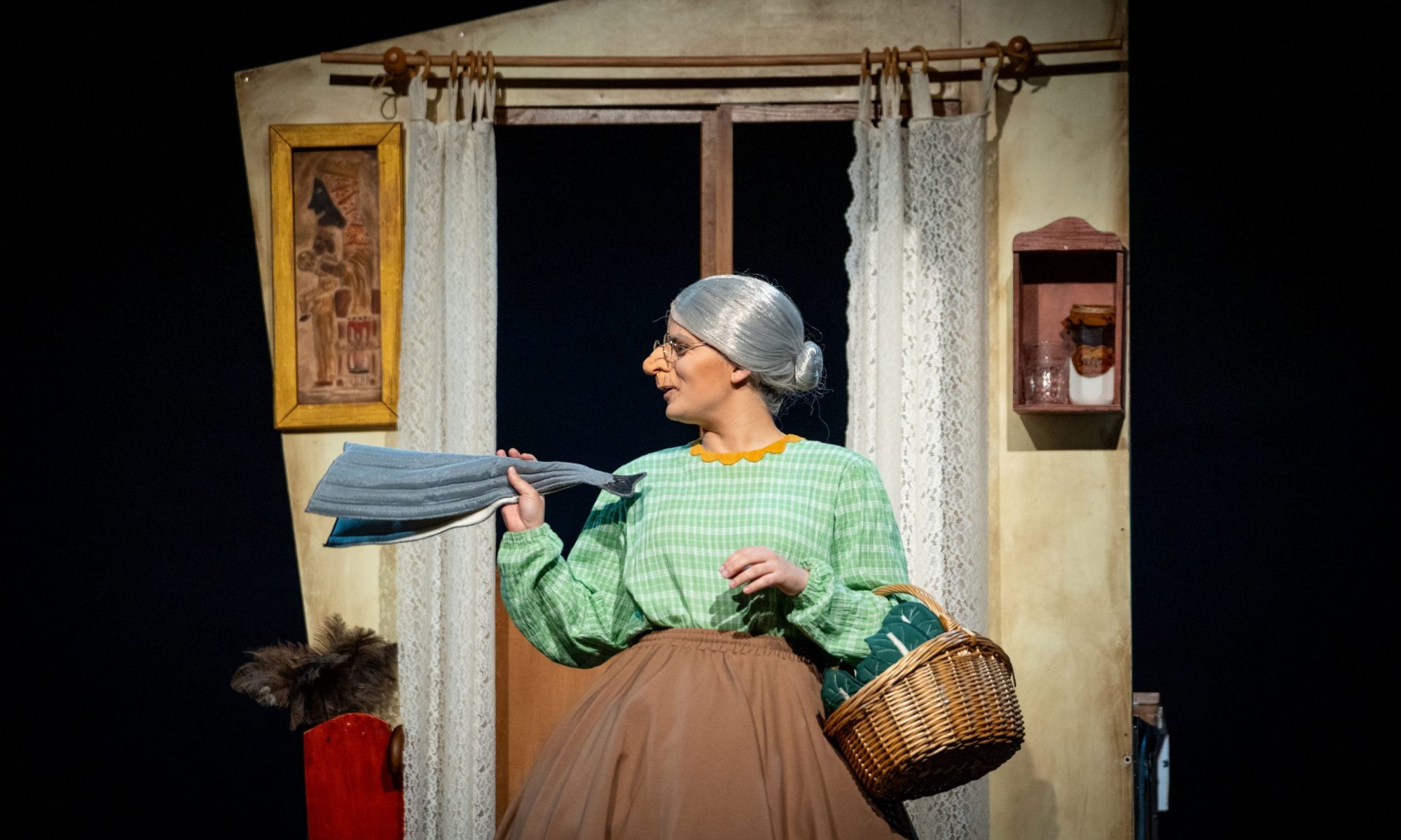 Cinc Cèntims Teatre - Espectacles sobre les tradicions, cultura popular i la mitologia catalana a un públic familiar.