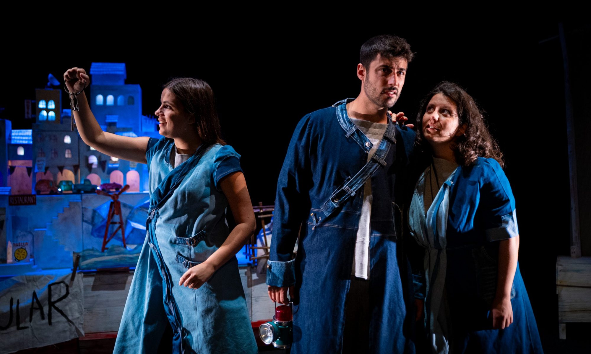 Cinc Cèntims Teatre - Espectacles sobre les tradicions, cultura popular i la mitologia catalana a un públic familiar.